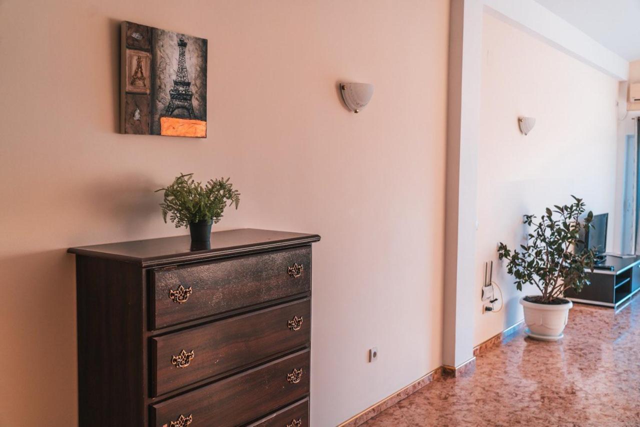 Kapriz Apartments Utjeha Eksteriør bilde